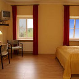  Ering Schloßpension Fotos