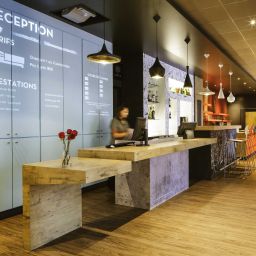 ibis Versailles Château Версаль