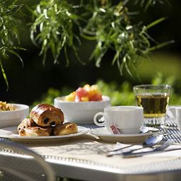 Sala colazione nel ristorante Novotel Dijon Sud