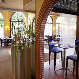Sala colazione nel ristorante Novotel Toulouse Centre Compans Caffarelli