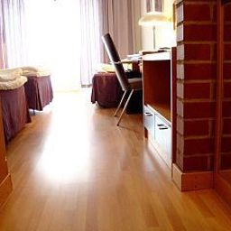 Room Kuninkaantie