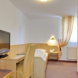  Bodenseehotel Dreikönig