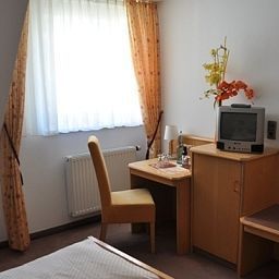 Room Bodenseehotel Dreikönig