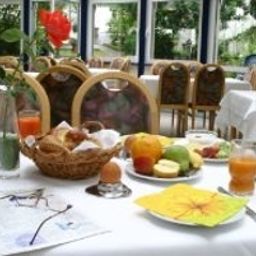 Комната для завтраков Hotel St. Anna