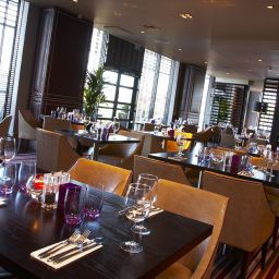 Restaurant VILLAGE Newcastle