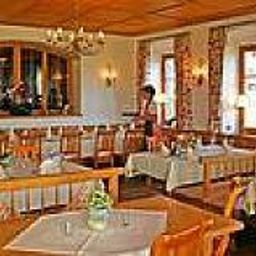 Sala de desayuno en el restaurante Auf der Gsteig Landhaus Fotos