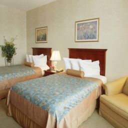 Zimmer BEST WESTERN PLUS Lawnfield Inn & Suites
