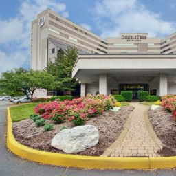 DoubleTree by Hilton Newark Airport Newark 
