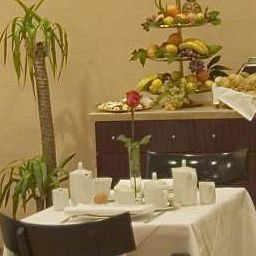Salle du petit-déjeuner située dans le restaurant Apoksiomen