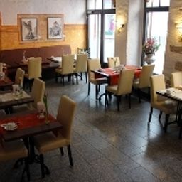 Salle du petit-déjeuner Altstadthotel Am Pach