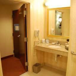 Camera NJ Hampton Inn Linden