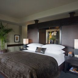 Suite Hotel Valencia Riverwalk