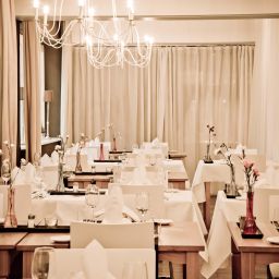 Breakfast room within restaurant Q! Maria Theresia
