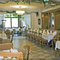 Sala de desayuno en el restaurante Payerbacherhof