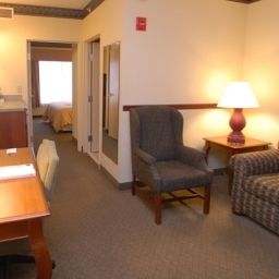 Suite NJ  Newark Airport Country Inn & Suites By Carlson
