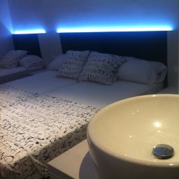Hostal Ribas Lloret de Mar