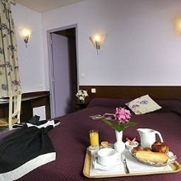 Auberge des Vieux Chenes Logis Brive 