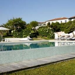 Pool La Reserve Chateaux et Hotels Collection