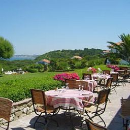 Terrace La Reserve Chateaux et Hotels Collection