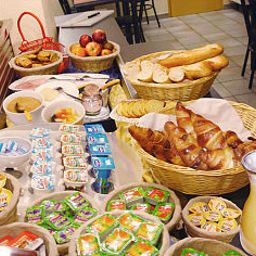 Buffet Best Hotel Grigny Paris Sud Fotos