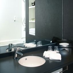  Crowne Plaza LONDON DOCKLANDS