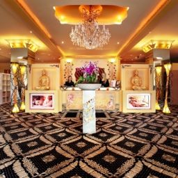 Riverside City Hotel & Spa