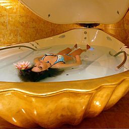 Тренажерный зал Riverside City Hotel & Spa