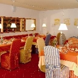 Breakfast room within restaurant Am Park Fotos
