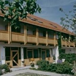 Am Hachinger Bach Neubiberg