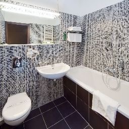 Bathroom Prague Inn