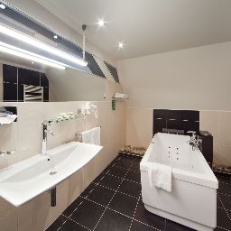 Bathroom Prague Inn