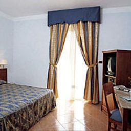 Zimmer Belsito