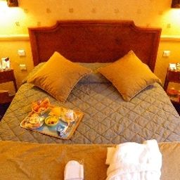 Room Poussin