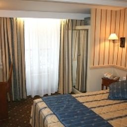 Room Poussin