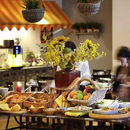 Salle du petit-déjeuner située dans le restaurant Mercure Hotel Chateau Berlin am Kurfuerstendamm