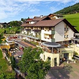 Exterior view Feldthurnerhof Fotos