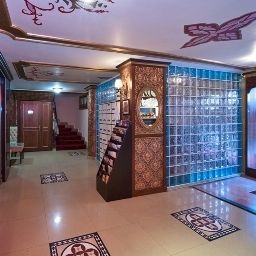 Hall Agan Fotos