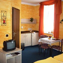  Zur Post Hotel & Cafe