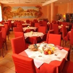 Salle du petit-déjeuner Roma