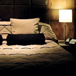 Room Alexandra House PH Hotels