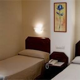 Room Plaza Santa Lucia