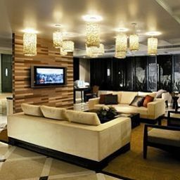 Hall Somerset Park Suanplu