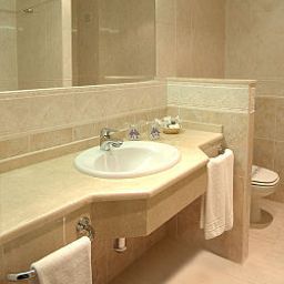 Camera da bagno Pyr Fuengirola Aparthotel