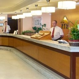Reception Pyr Fuengirola Aparthotel