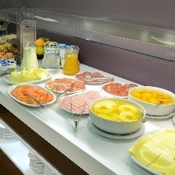 Buffet Pyr Fuengirola Aparthotel