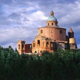  Holiday Inn Express BOLOGNA - FIERA