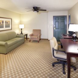 Suite MN  Chanhassen Country Inn & Suites By Carlson