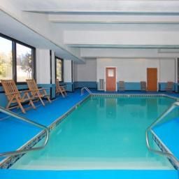 Piscina Comfort Suites Chattanooga Fotos
