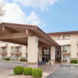 Exterior view Holiday Inn Express Hotel & Suites BRANSON 76 CENTRAL Fotos