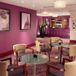 Ресторан Crowne Plaza LONDON - EALING